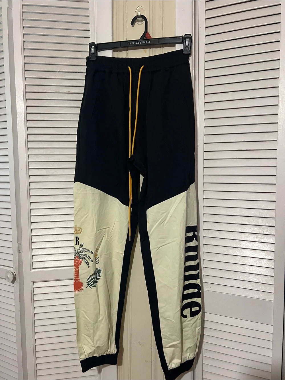 Rhude   Two-Piece Puffer Jacket & Joggers - Cream & Black set good